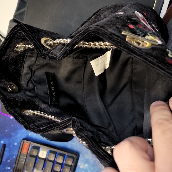 Zara velvet embroidered bag - Picture 3 of 3
